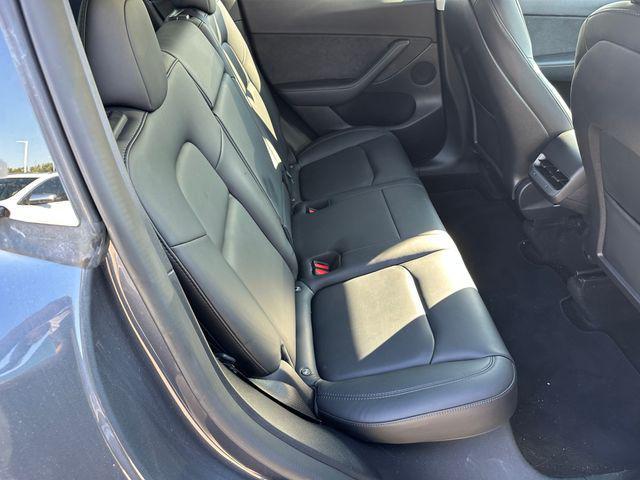 Photo of 2022 Gray Tesla Model Y