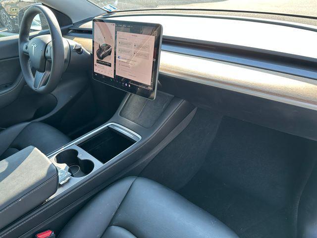 Photo of 2022 Gray Tesla Model Y