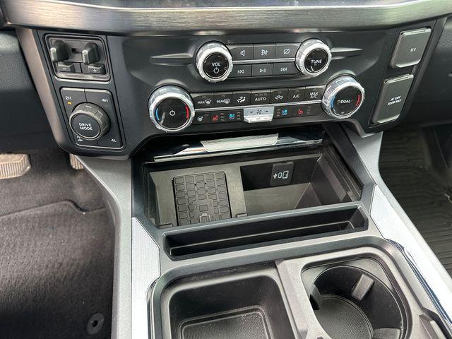 Photo of 2023 Agate Black Metallic Ford F-250
