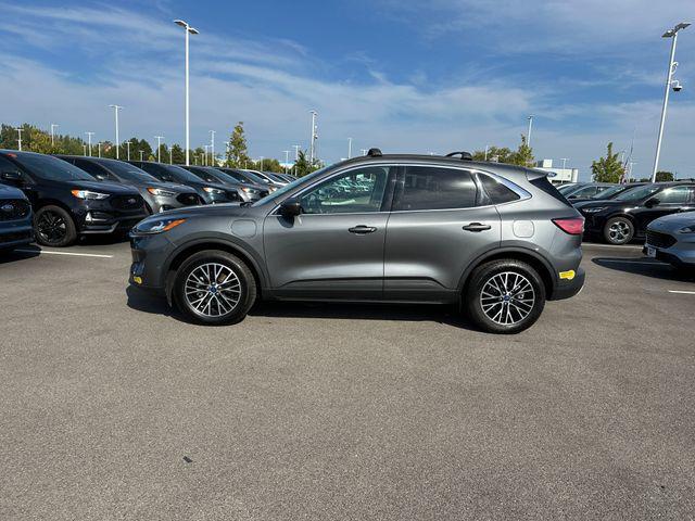 Photo of 2022 Carbonized Gray Metallic Ford Escape
