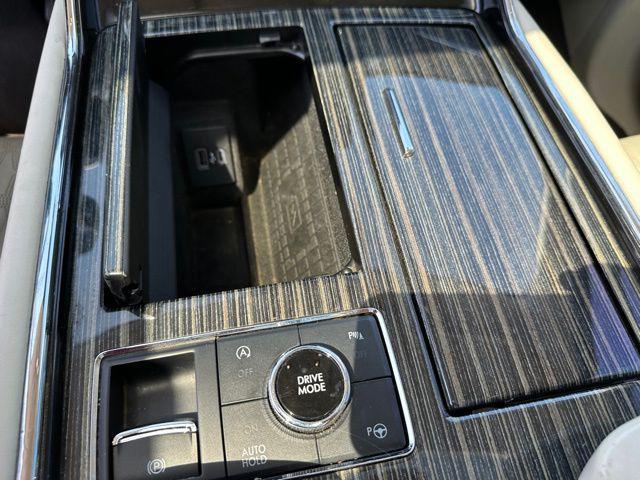 Photo of 2021 Infinite Black Lincoln Navigator