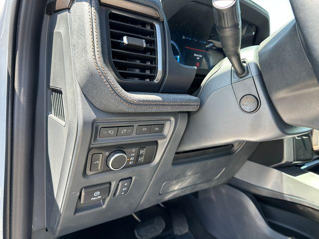 Photo of 2024 Avalanche Ford F-150 Lightning