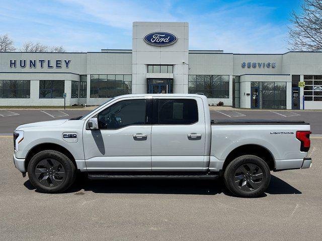 Photo of 2024 Avalanche Ford F-150 Lightning