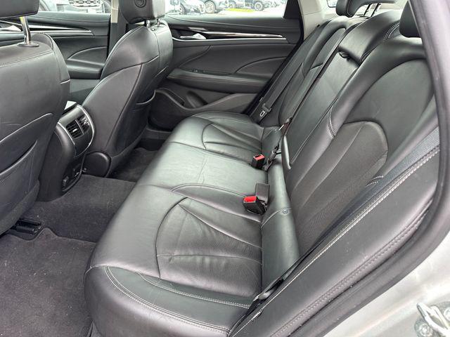 Photo of 2017 Quicksilver Metallic Buick LaCrosse