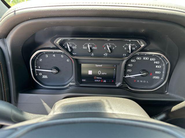 Photo of 2022 White GMC Sierra 1500