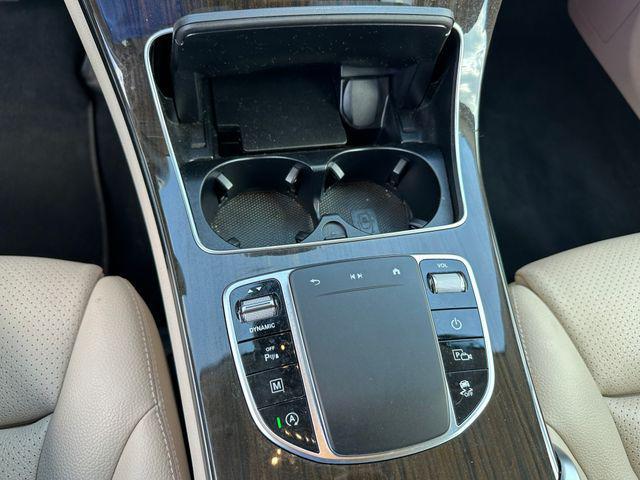 Photo of 2022 White Mercedes-Benz GLC 300