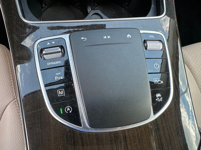 Photo of 2022 White Mercedes-Benz GLC 300