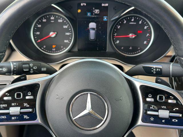 Photo of 2022 White Mercedes-Benz GLC 300