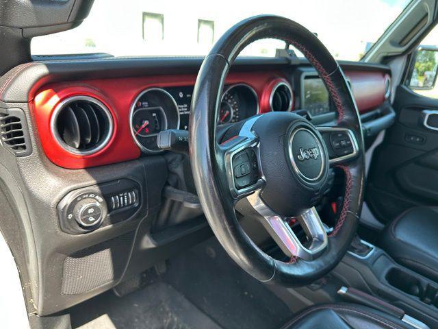 Photo of 2021 Bright White Clearcoat Jeep Gladiator