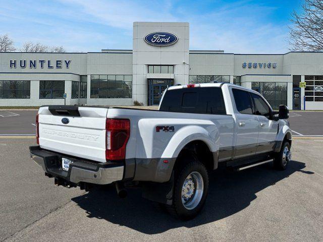 Photo of 2022 White Ford F-450