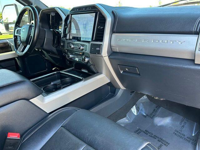Photo of 2022 White Ford F-450