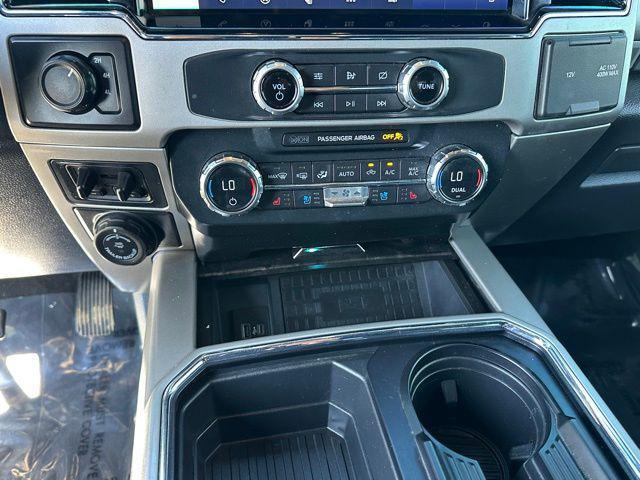 Photo of 2022 White Ford F-450