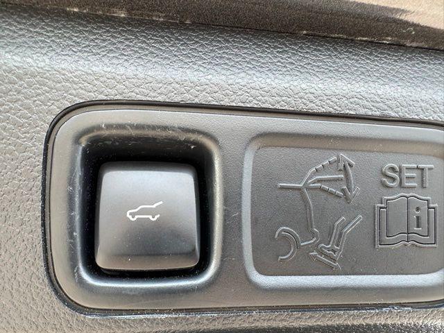 Photo of 2021 Magnetic Ford Expedition
