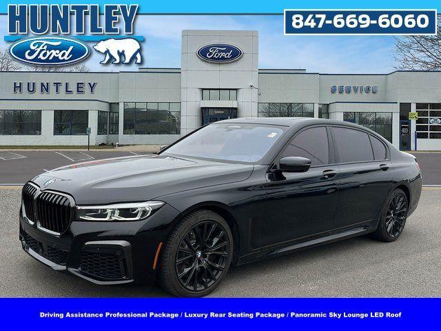 2022 BMW M760