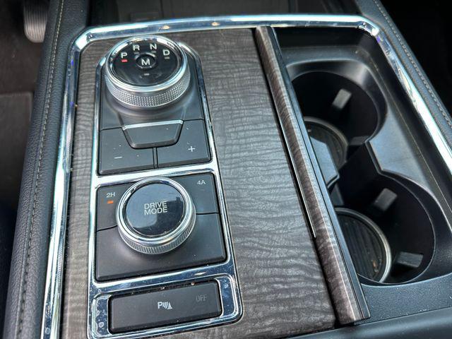 Photo of 2019 Agate Black Metallic Ford Expedition