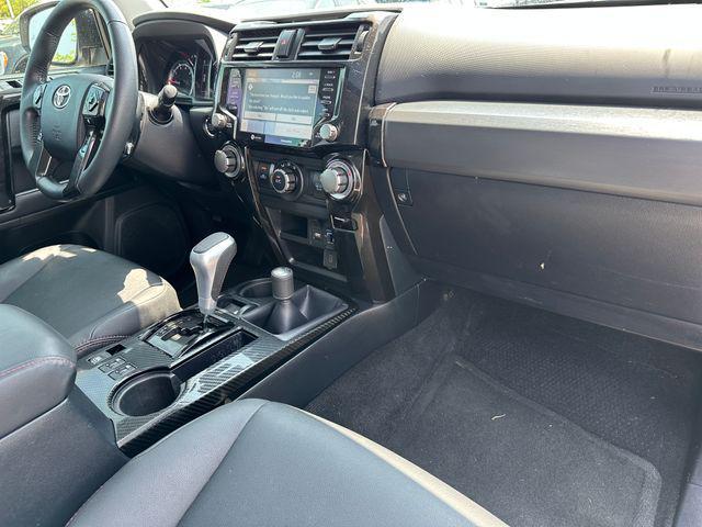 Photo of 2022 White Toyota 4Runner