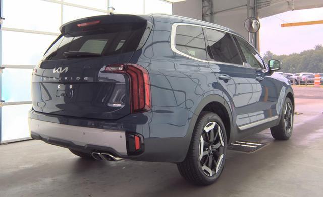 Photo of 2024 Midnight Lake Blue Kia Telluride