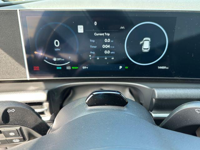 Photo of 2025 Titan Gray Hyundai TUCSON Hybrid
