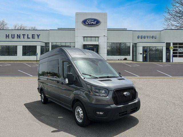 Photo of 2024 Gray Metallic Ford Transit-350