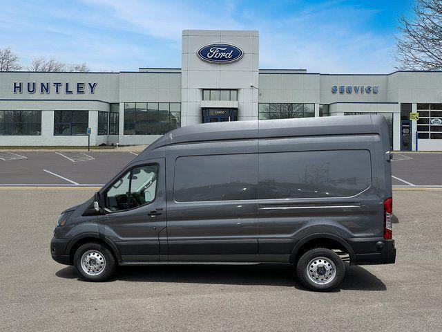 Photo of 2024 Gray Metallic Ford Transit-350