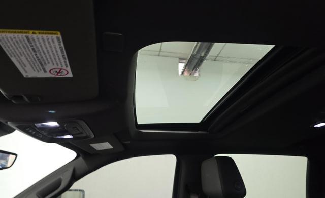 Photo of 2022 White Frost GMC Sierra 2500