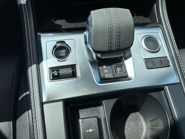 Photo of 2025 Fuji White Jaguar F-PACE