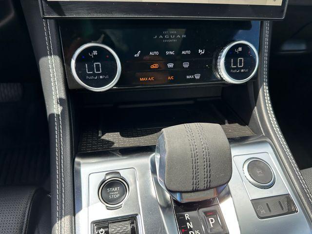 Photo of 2025 Fuji White Jaguar F-PACE