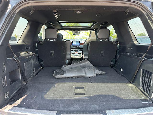 Photo of 2021 Infinite Black Lincoln Navigator