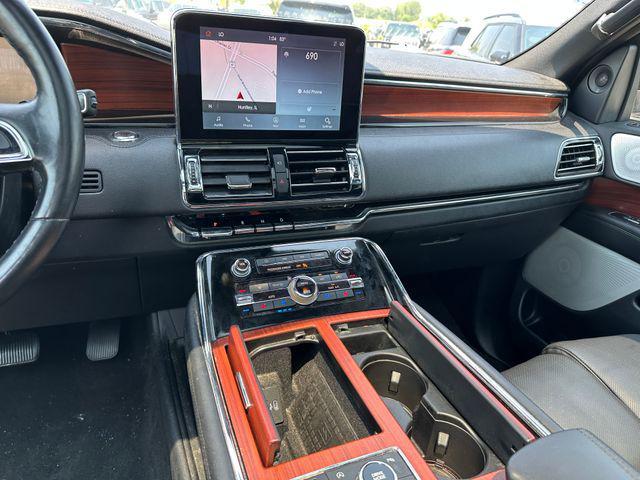 Photo of 2021 Infinite Black Lincoln Navigator