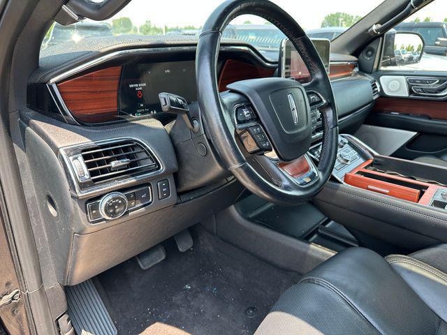 Photo of 2021 Infinite Black Lincoln Navigator