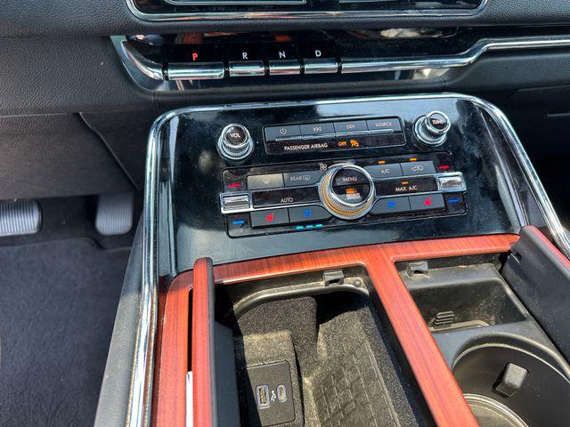 Photo of 2021 Infinite Black Lincoln Navigator