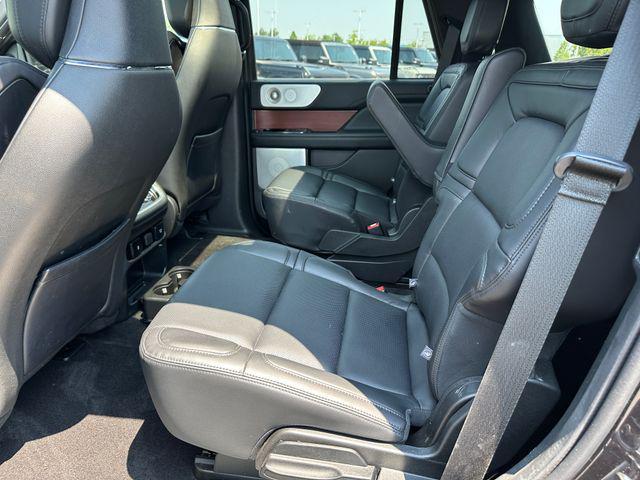 Photo of 2021 Infinite Black Lincoln Navigator