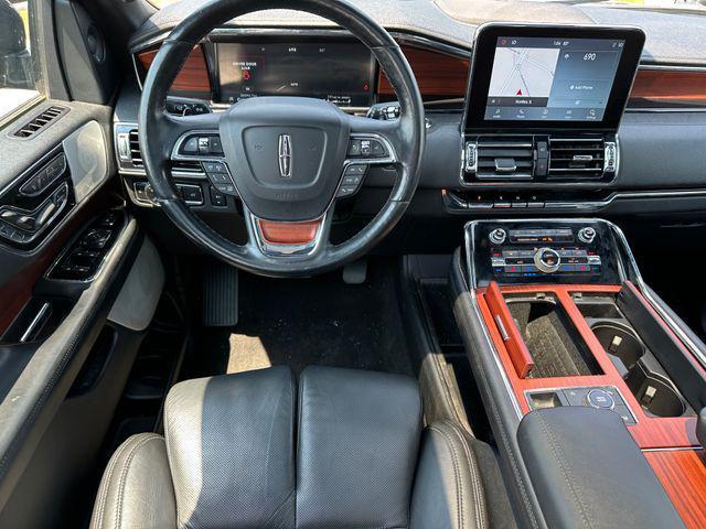 Photo of 2021 Infinite Black Lincoln Navigator
