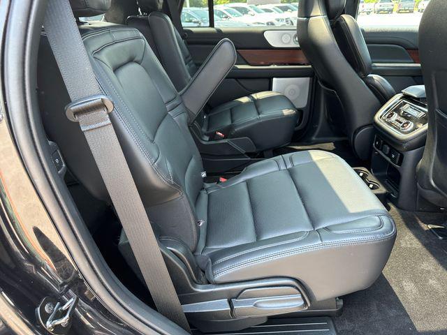 Photo of 2021 Infinite Black Lincoln Navigator