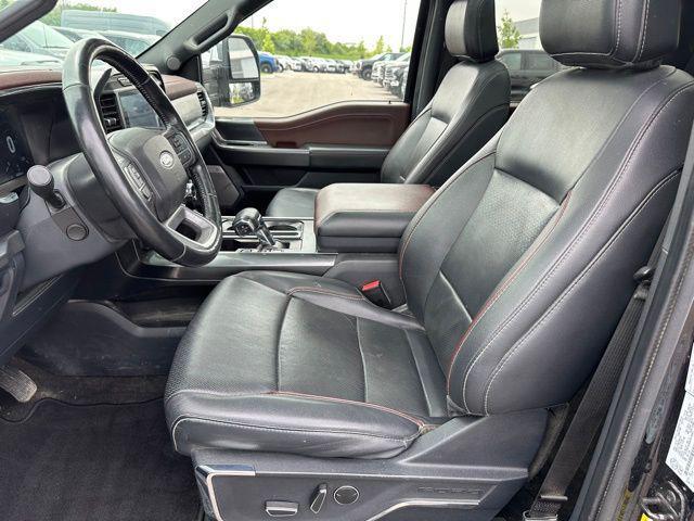 Photo of 2022 Agate Black Metallic Ford F-150