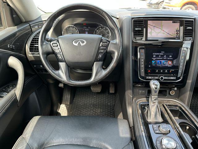Photo of 2021 Liquid Platinum INFINITI QX80