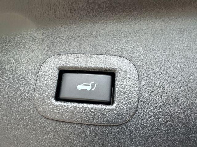 Photo of 2021 Liquid Platinum INFINITI QX80