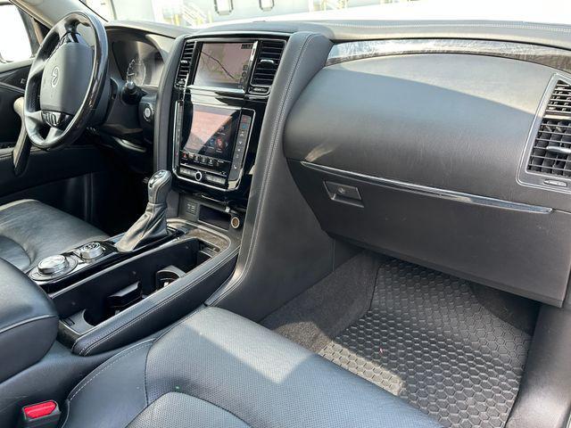 Photo of 2021 Liquid Platinum INFINITI QX80