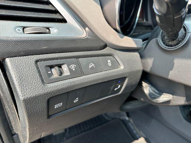 Photo of 2015 Mineral Gray Hyundai Santa Fe Sport