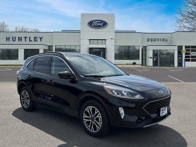 Photo of 2022 Agate Black Metallic Ford Escape
