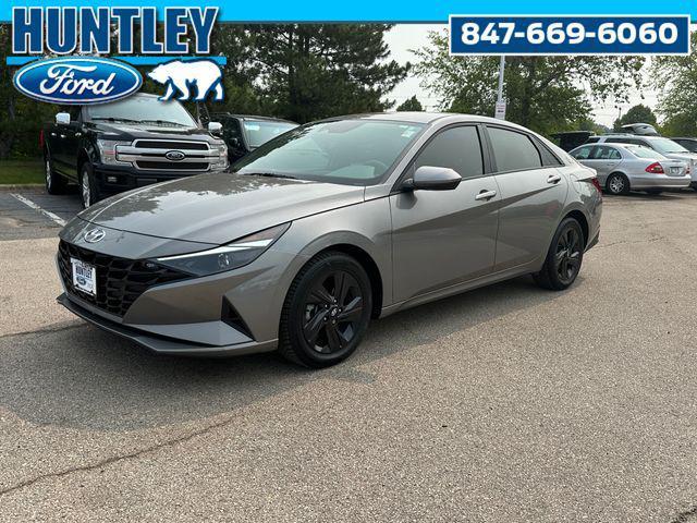 2022 Hyundai Elantra Hev