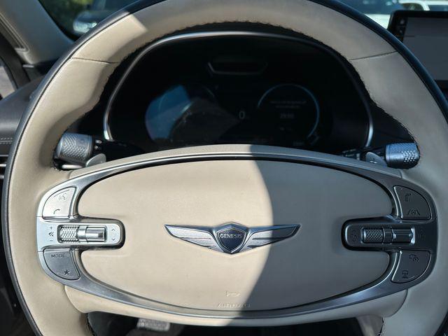 Photo of 2024 Vik Black Genesis GV80