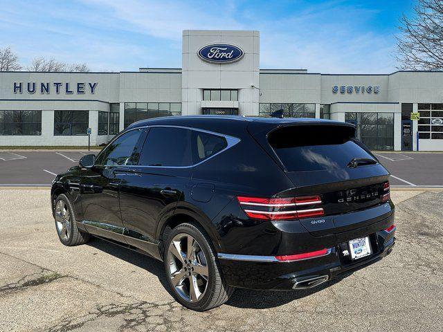 Photo of 2024 Vik Black Genesis GV80
