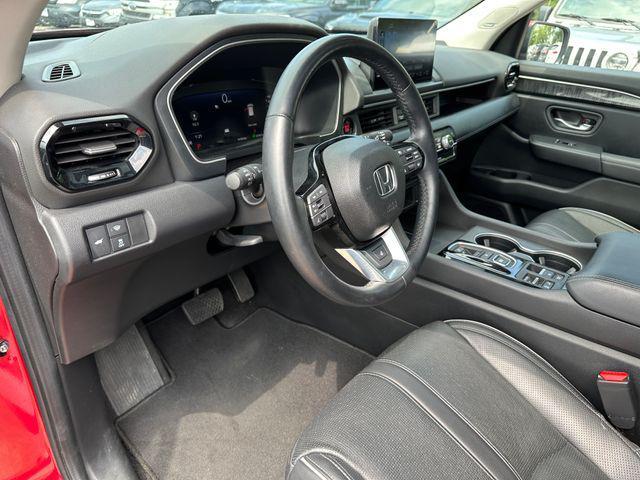 Photo of 2023 Radiant Red Metallic II Honda Pilot