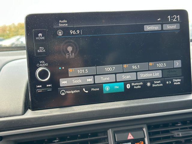 Photo of 2023 Radiant Red Metallic II Honda Pilot