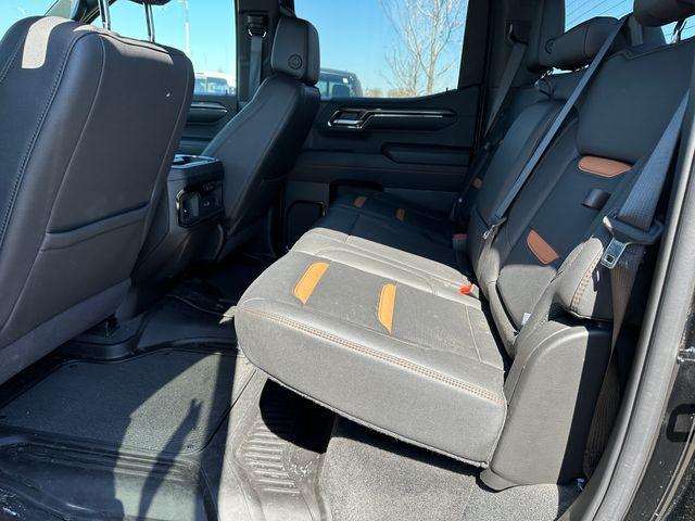 Photo of 2024 Onyx Black GMC Sierra 1500