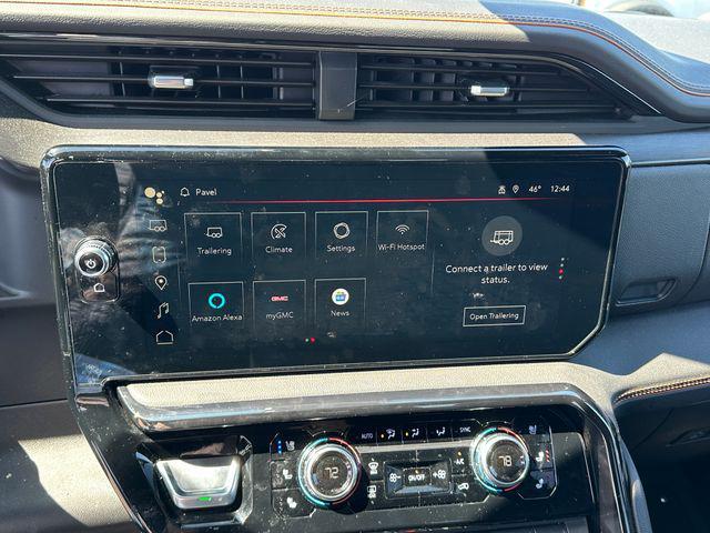 Photo of 2024 Onyx Black GMC Sierra 1500
