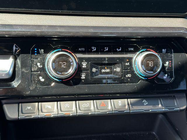 Photo of 2024 Onyx Black GMC Sierra 1500
