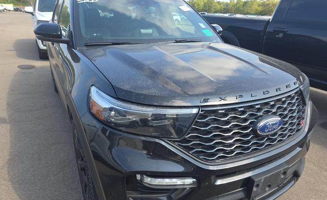 Photo of 2022 Agate Black Metallic Ford Explorer