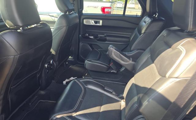 Photo of 2022 Agate Black Metallic Ford Explorer
